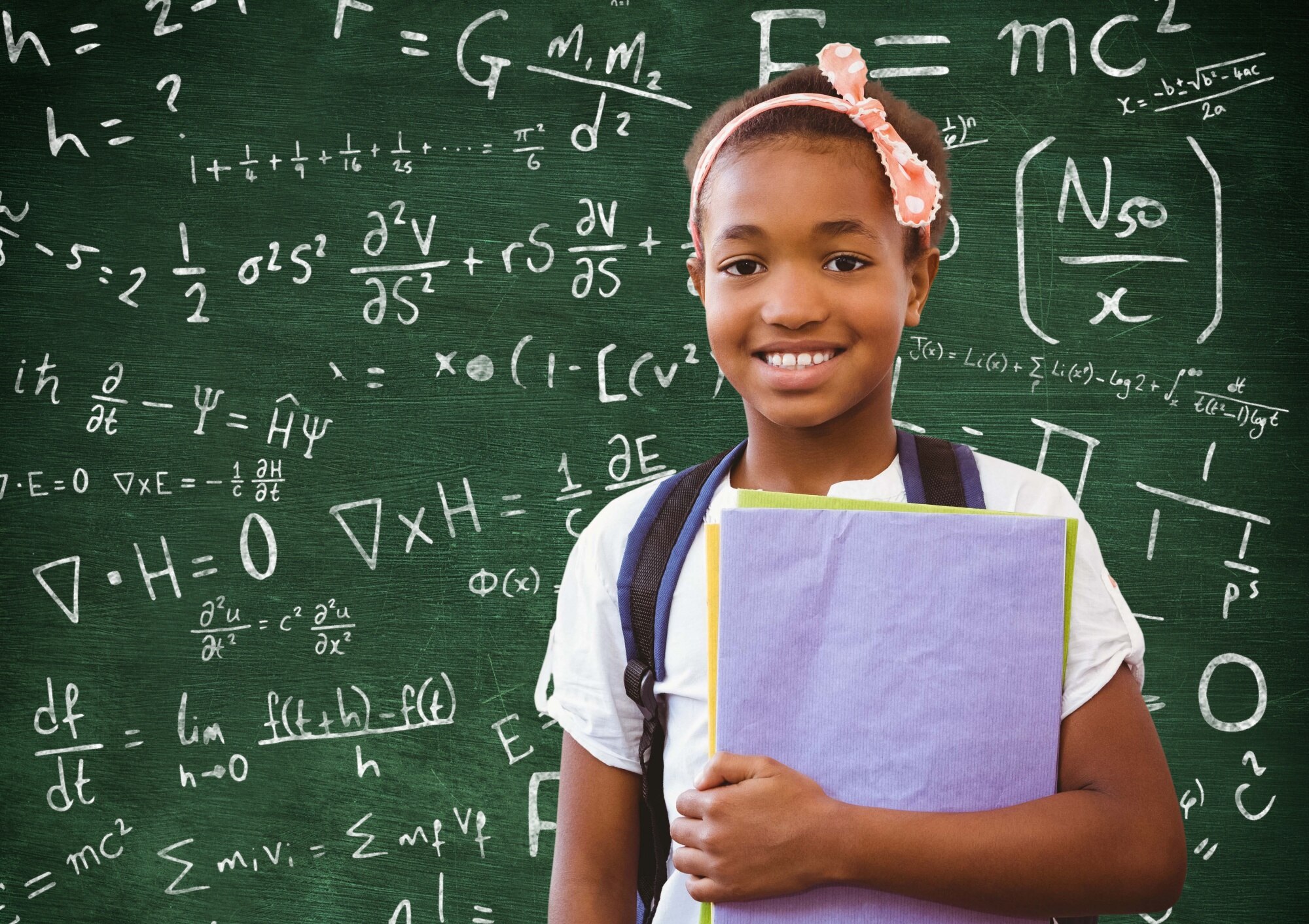 Élèves sur le chemin de l'école